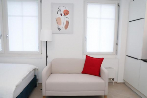 Modern Studio central location